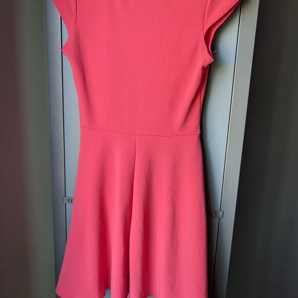 Pink cap sleeve casual dress size medium (M) - Picture 2 of 2